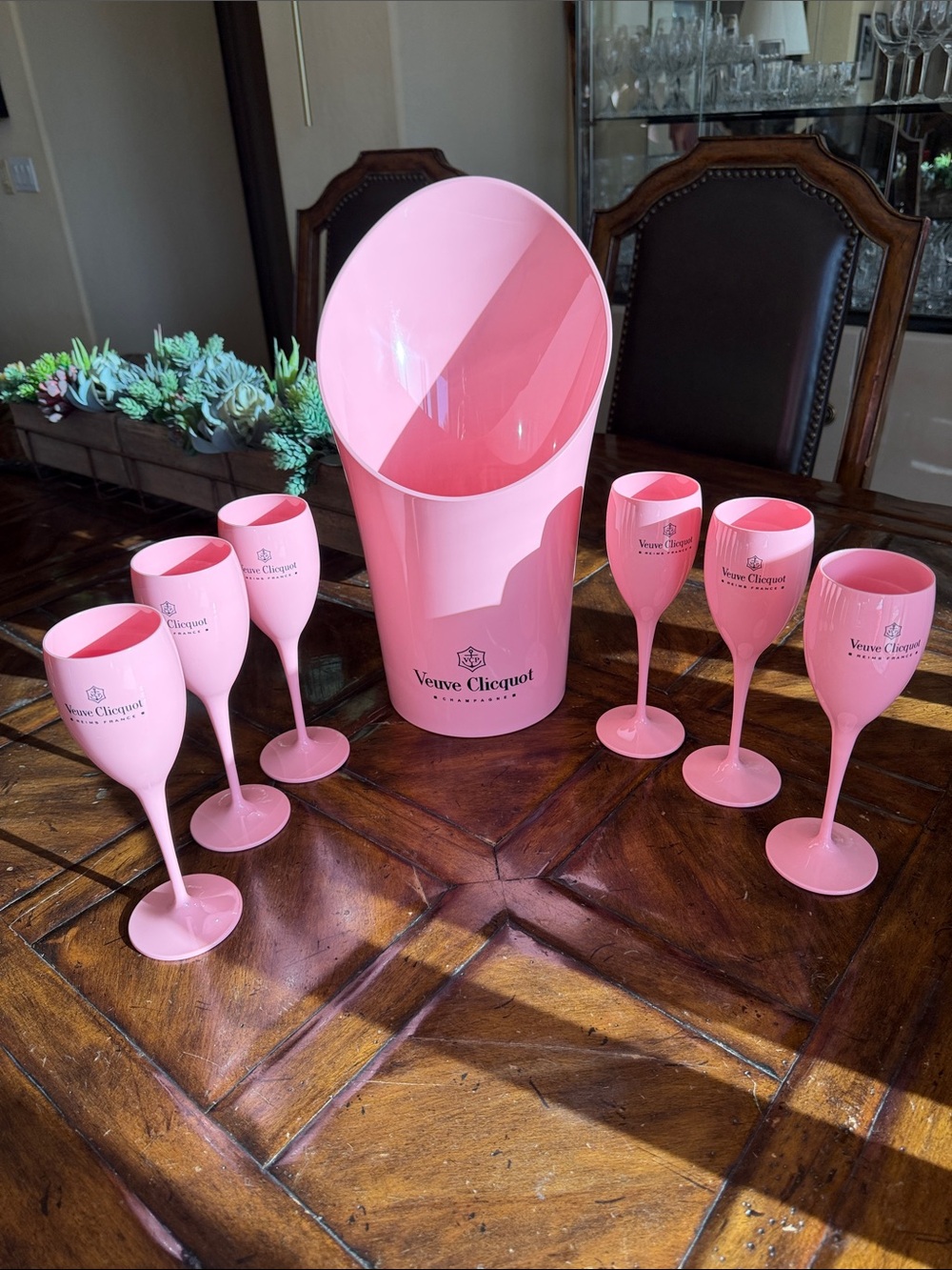Veuve Clicquot Pink Champagne Ice Bucket & Flutes Set